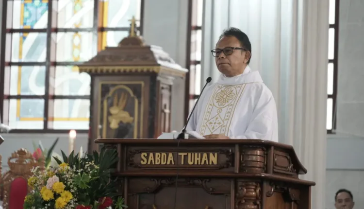 Vikjen Keuskupan Ruteng Minta Generasi Muda Teguh Berdiri, Jangan Goyah, dan Giat dalam Pekerjaan Tuhan