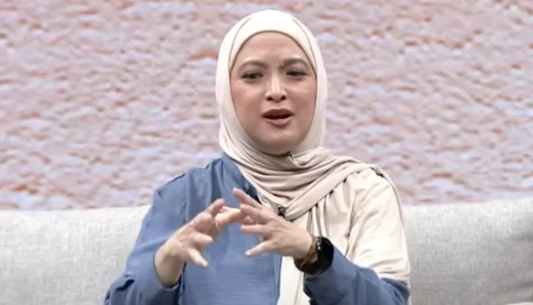 Jadi Sopir Antar Jemput Anak Sekolah dan Jual Makanan di Kantin Sekolah Anak, Artis Andhara Early Tidak Gengsi