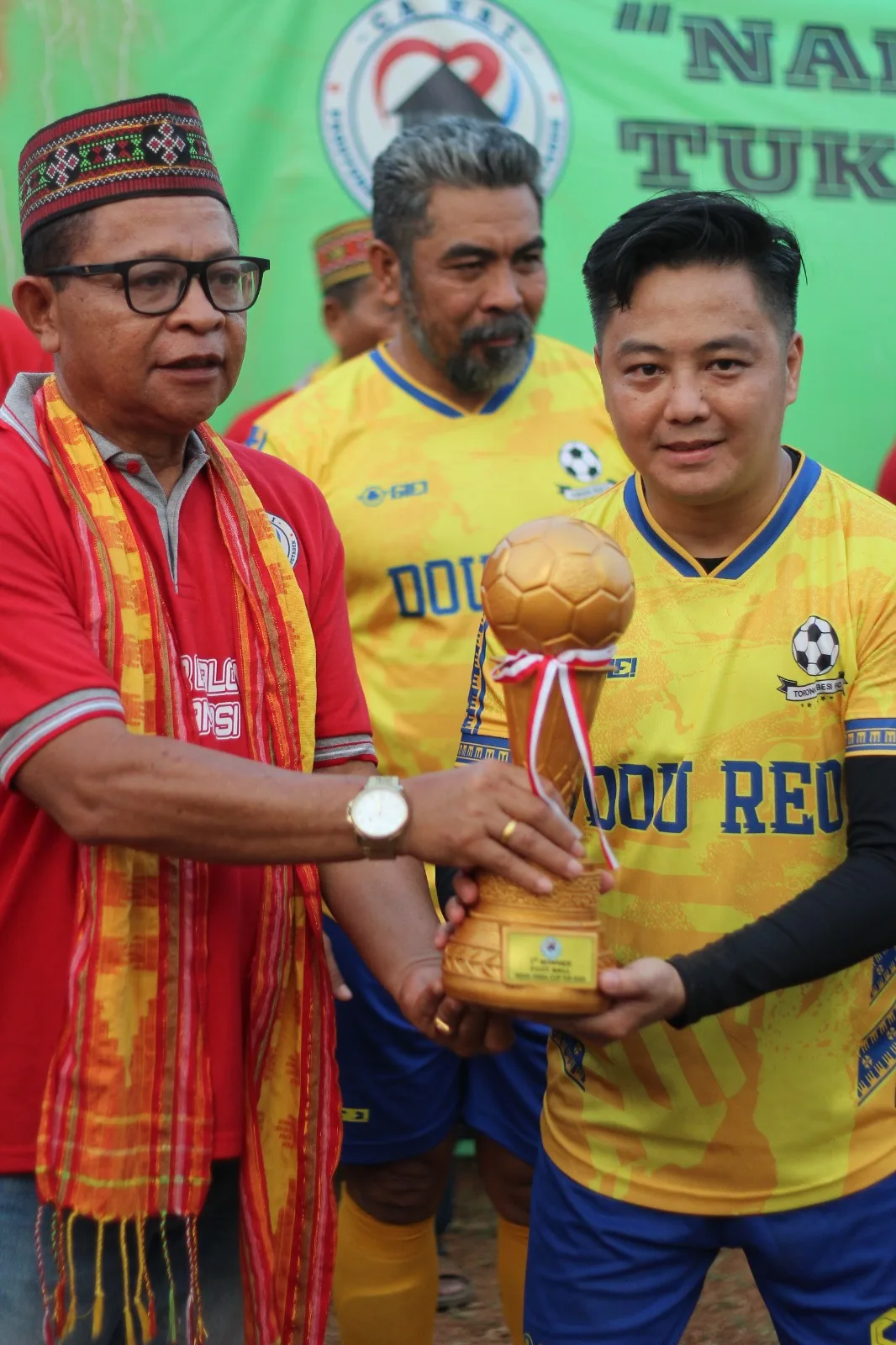 Laga Final Turnamen Reok Reba Cup XIII 2025 Berlangsung Sengit, Torong Besi-Reo Jadi Jawara