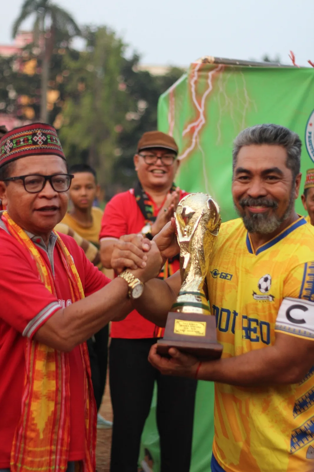 Laga Final Turnamen Reok Reba Cup XIII 2025 Berlangsung Sengit, Torong Besi-Reo Jadi Jawara