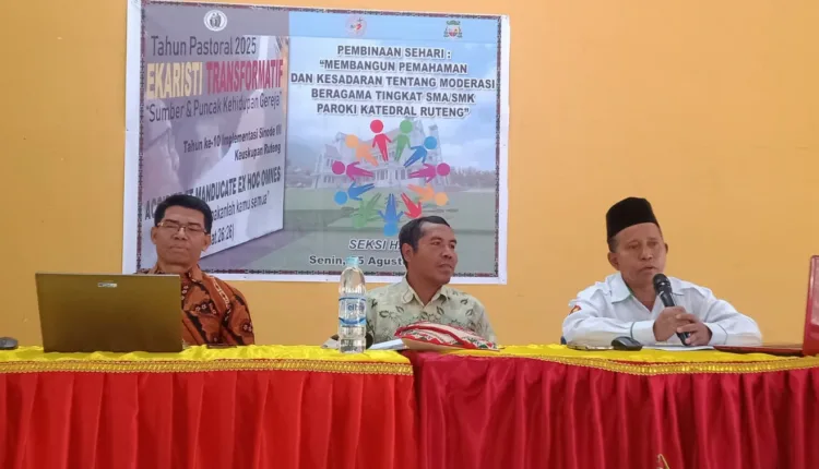 Kakankemenag Manggarai Beberkan Tujuh Esensi Keagamaan dan Penguatan Moderasi Beragama di Hadapan Ribuan Siswa SLTA