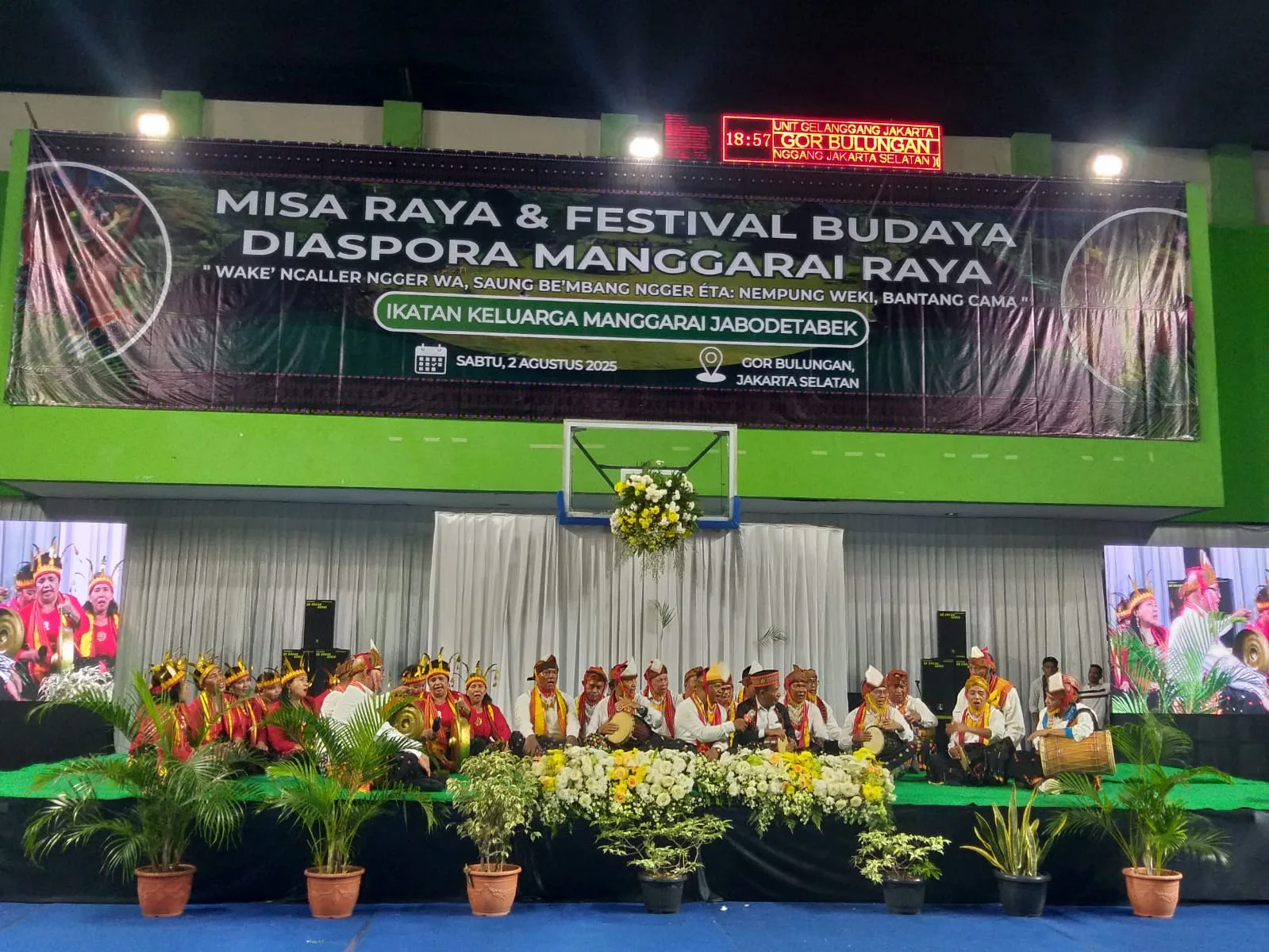 Misa Raya dan Festival Budaya Diaspora Manggarai Jakarta Dihadiri Uskup Datus Lega
