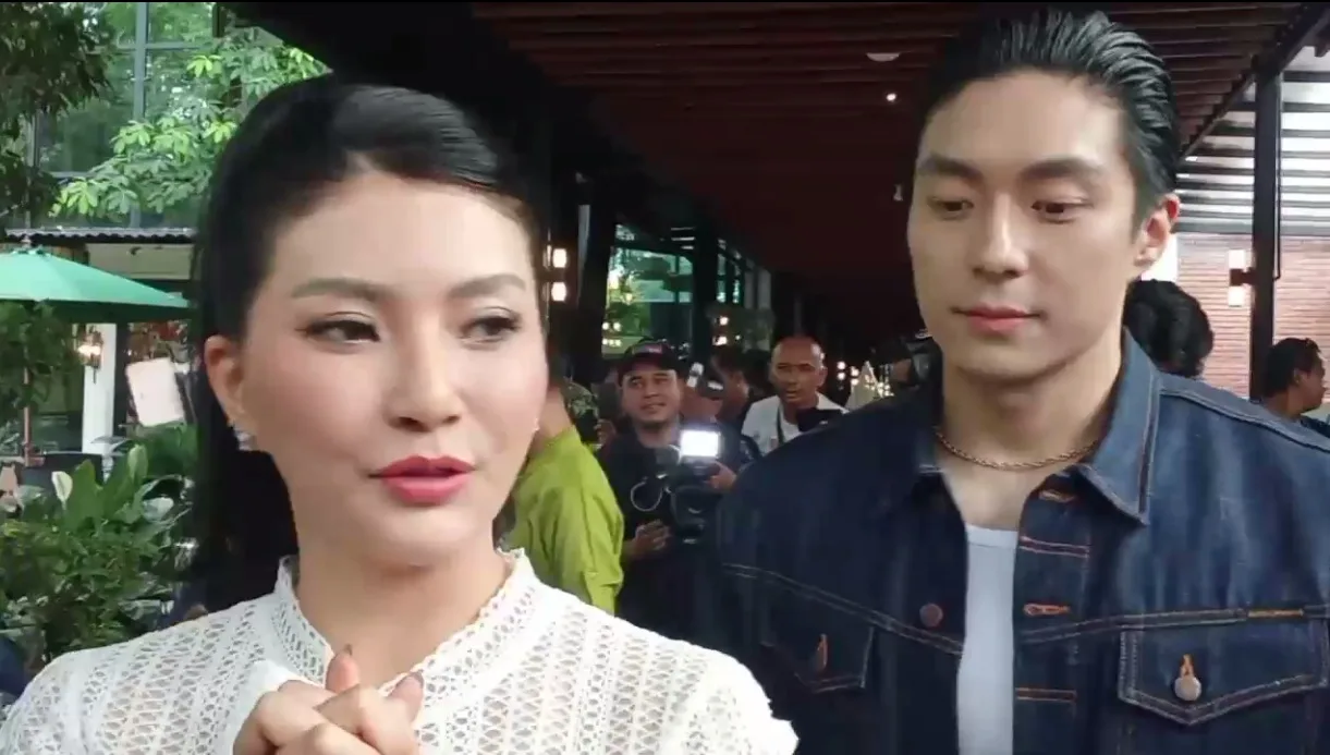Didesak Menikah oleh Netizen, Sarwendah Aminkan saat Digandeng Giorgio Antonio